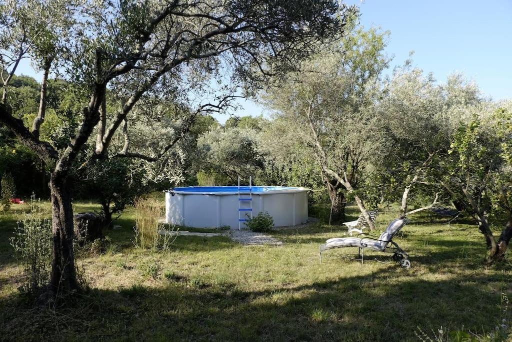 La Bergerie A Cratoule, Domaine Les Musarts Issirac Exteriör bild